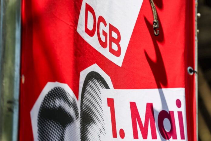 Demonstrationen zum 1. Mai Landesweit organisiert der DGB mehr als 70 Veranstaltungen zum «Tag der Arbeit». (Symbolbild)