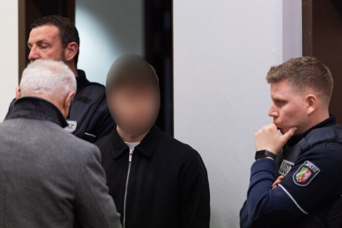 Illegales Autorennen - Prozess Im Kölner Prozess um ein mutmaßliches Autorennen mit zwei Toten wurden die Urteile gesprochen. (Archivbild)