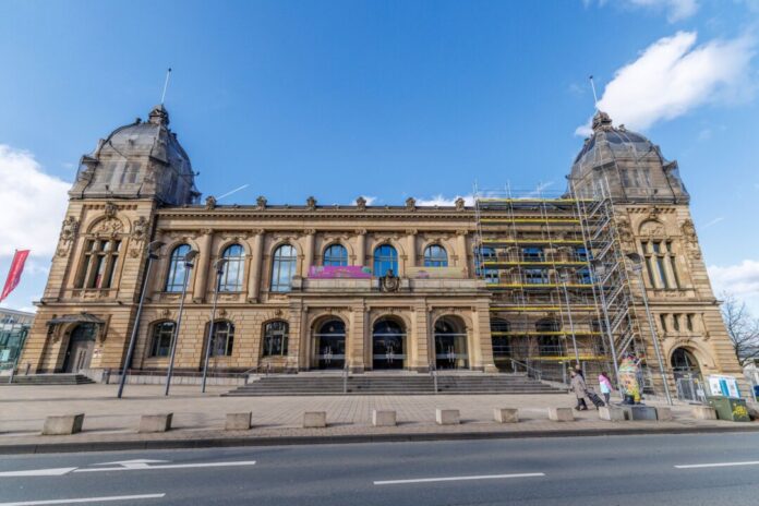 Polizeieinsatz im Umfeld einer Münztauschbörse In der Stadthalle fand eine Münztauschbörse statt. (Archivbild)