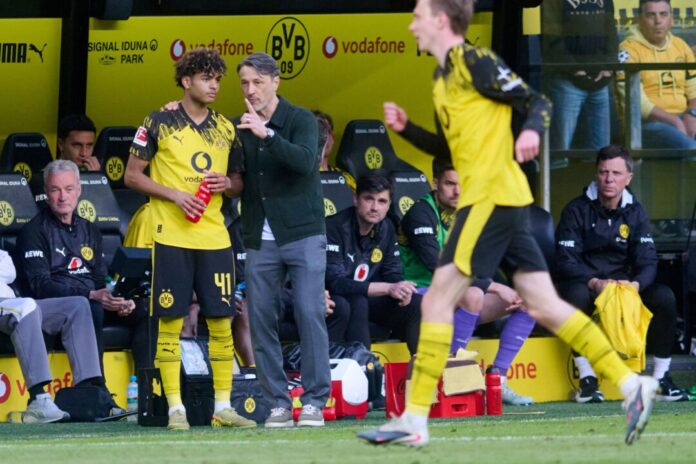 Borussia Dortmund - SC Freiburg BVB-Coach Kovac arbeitet an der Dortmunder Zukunft