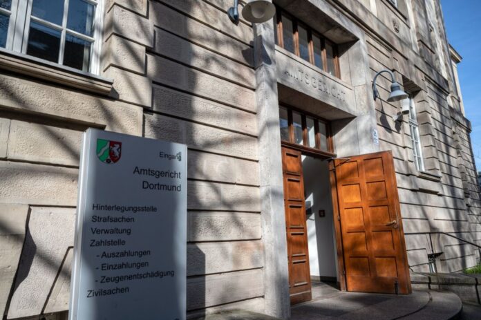 Prozess wegen fahrlässiger Tötung Der Angeklagte stand unter dem Einfluss von Cannabis. (Symbolbild)