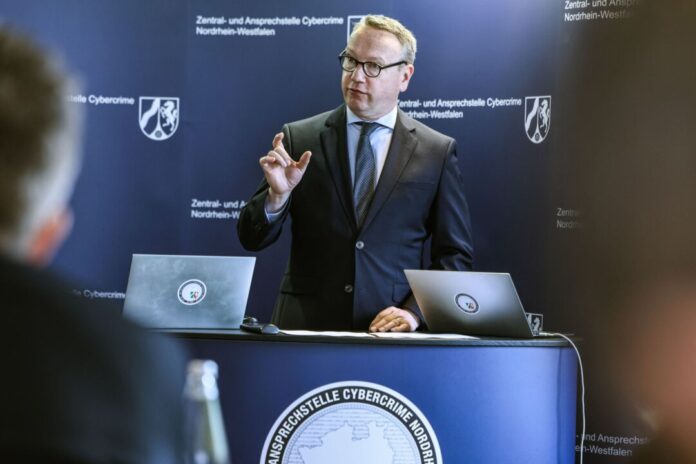 Jahresbericht Zentral- und Ansprechstelle Cybercrime Inzwischen gebe es «eine vollständige Verlagerung krimineller Energie in die digitale Welt», sagte Limbach.