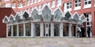 Am Landgerichts in Münster hat der Prozess gegen einen Krankenpfleger begonnen, der einem Patienten eine zu hohe Dosis Morphium gegeben hatte. (Archivbild)