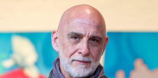 Der Künstler Manzur Kargar zeigt im Kunstraum Heilig Geist in Essen antike Götter in moderner Bildsprache.