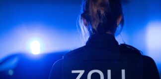 Widerstand bei Großrazzia: In Mönchengladbach wurden Beamte attackiert. (Symbolbild)