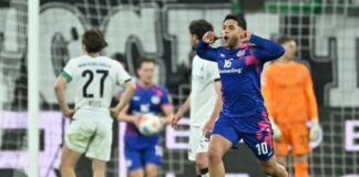 Last-Minute-Ausgleich: Mainz holt Punkt in Gladbach Umjubelter Schlusspunkt: Nadiem Amiri nach dem 1:1.