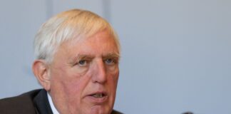 NRW-Gesundheitsminister Karl-Josef Laumann (CDU) kritisiert Unwuchten bei der geplanten Gesundheitsreform.