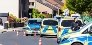 Polizei schießt auf Bewaffneten in Kaarst.