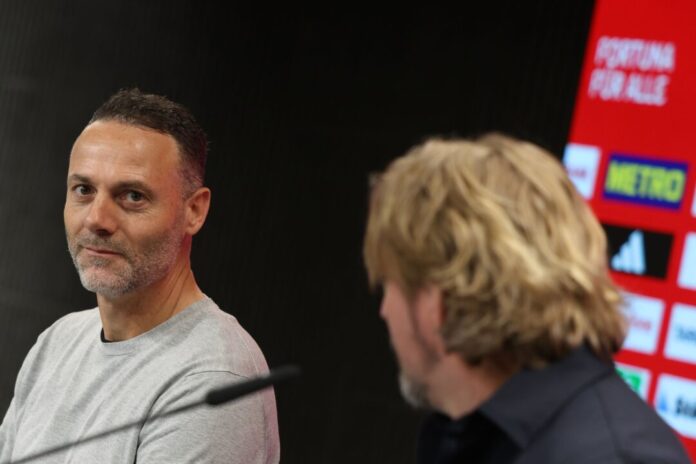 Vorstellung neuer Cheftrainer von Fortuna Düsseldorf Neuer Trainer Alexander Ende (l) soll für Fortuna Düsseldorf mehr als eine kurzfristige Lösung sein.