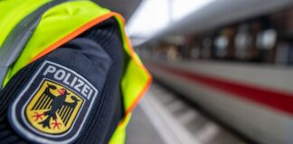 Der 46-Jährige hatte Glück: Die lebensgefährliche Fahrt überstand er unversehrt. (Symbolbild)