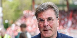 Wolfsburgs Trainer Dieter Hecking schwärmt von seinem Ex-Club. (Archivbild)