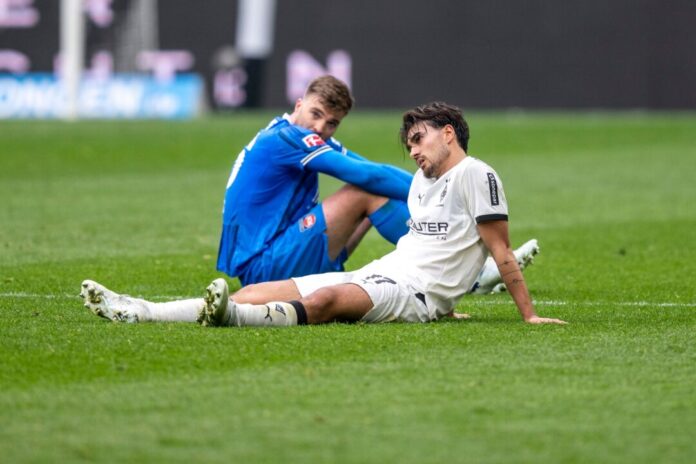 Borussia Mönchengladbach - 1. FC Heidenheim Enttäuschte Gesichter nach einem 2:2 im Borussia-Park.