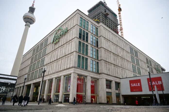 Galeria Kaufhof Alexanderplatz Die Nutzungsvereinbarung für die Filiale am Alexanderplatz war erst kürzlich verlängert worden.