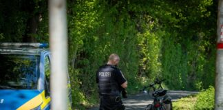 Ein Rentner ist im Münsterland durch ein Messer verletzt worden.