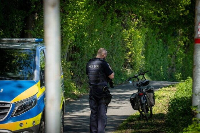 Senior greift bei Streit ein - mit Messer verletzt Ein Rentner ist im Münsterland durch ein Messer verletzt worden.