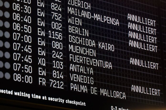 Pilotenstreik Lufthansa - Köln-Bonn Passagiere sollten sich direkt bei den Airlines informieren, ob ihr Flug startet.