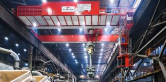 In dieser Industriehalle kam ein Mann bei einem Arbeitsunfall ums Leben. Die näheren Umstände werden untersucht.