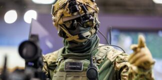 Die Gladius genannte Kampfausrüstung von Rheinmetall auf der Nürnberger Sicherheitstechnik-Messe Enforce Tac 2025. Ähnlich sieht die nun bestellte Bundeswehr-Ausrüstung aus. (Archivbild)