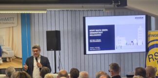 Kopf nach oben – Was Ratingens Innenstadt von einem Experten lernen kann Vortrag von Boris Hedde im Ratinger Stadion, Bild: Alexander Heinz
