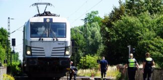 Wieder tödlicher Unfall an Bahnübergang in Viersen An dem Bahnübergang kamen seit Juni 2025 drei Menschen ums Leben. (Archivbild)