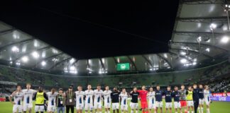 Paderborner Aufstiegs-Chance: «Jetzt haben wir ein Endspiel» Paderborner Freude über das 0:0 in Wolfsburg.