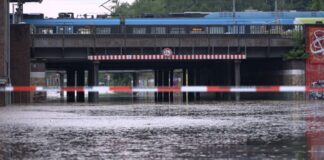 Starkregen führt zu Feuerwehreinsätzen und Zugausfällen Auch in der Region Rheine kam es zu Einschränkungen im Bahnverkehr.