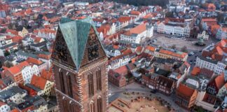 Geförderte Kunstaktionen in kleineren Kulturorten starten Auch ein Projekt in Wismar (Mecklenburg-Vorpommern) wird im Rahmen des Programms gefördert. (Symbolbild)