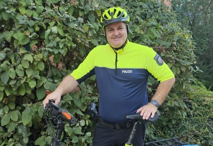 Verkehrsexperte und Polizeihauptkommissar Matthias Buff Verkehrsexperte und Polizeihauptkommissar Matthias Buff leitet den Kurs. Foto: Polizei