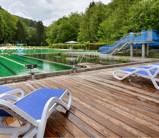 Badespaß ganz natürlich: Naturfreibad im Nizzatal in Velbert-Langenberg eröffnet