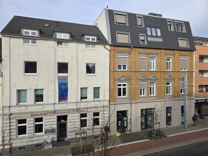 SKF und Lotsenpunkt Die Gebäude des SKF auf der Düsseldorfer Straße , Bild: Alexander Heinz