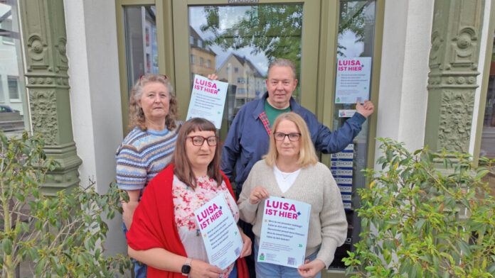 Startfoto Luisa ist hier Claudia Sciannimanica SKFM; Tom Karrenberg Inhaber der ,Kniffte‘; Jasmin Reimann, Leiterin ,Der Club‘, und Veronika Kautz, Gleichstellungsbeauftragte, machen mit. Foto: Stadt HEI