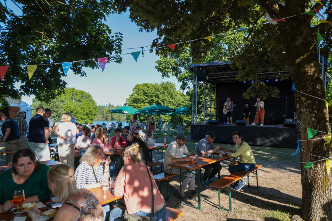 Stimmung im Biergarten der Zeltzeit, Bild: Alexander Heinz
