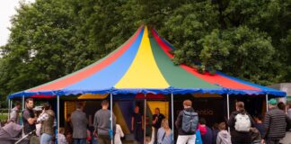 Vier Tage Programm bei der “ZeltZeit”: Das ist los in Ratingen Aktionen und Musik gibt es bei der Ratinger ZeltZeit. Foto: eventtec media GmbH