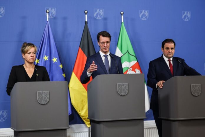 Kabinett-Pk der Landesregierung Düsseldorf Paket zum Bürokratieabbau beschlossen.