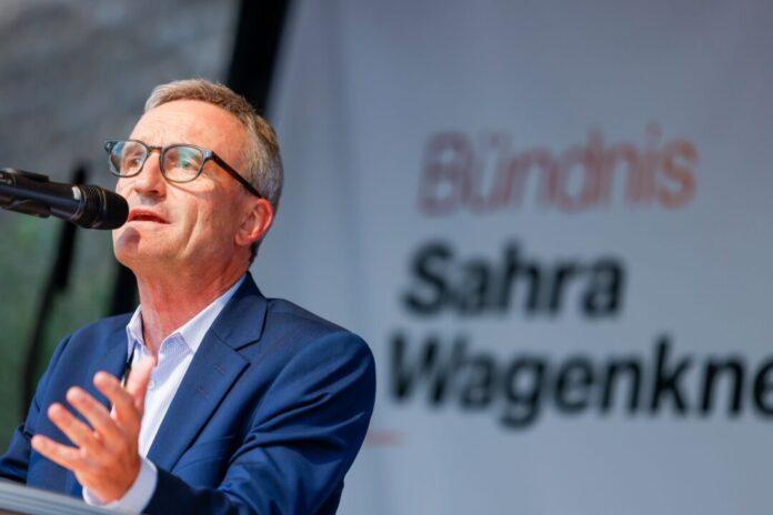 Thomas Geisel im Wahlkampf für das BSW Der ehemalige Düsseldorfer Oberbürgermeister Thomas Geisel sorgte mit seinem Wechsel von der SPD zum BSW für Aufsehen. (Archivbild)