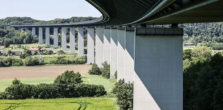 Frühwarnsystem für Brücken – Hoffnung auf weniger Sperrungen Auf 1,8 Kilometern Länge überspannt die Mintarder Brücke das Ruhr-Tal bei Mülheim/Ruhr.