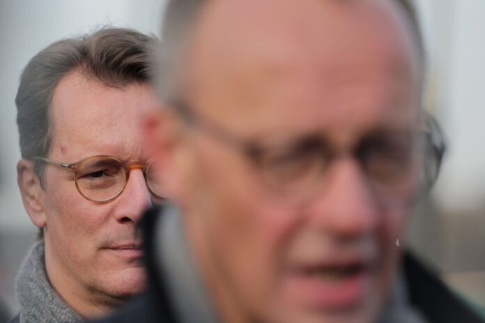 Spekulationen über Kanzlertausch NRW-Regierungschef Hendrik Wüst wird als möglicher «Einwechselkanzler» für Friedrich Merz gehandelt. (Archivbild)