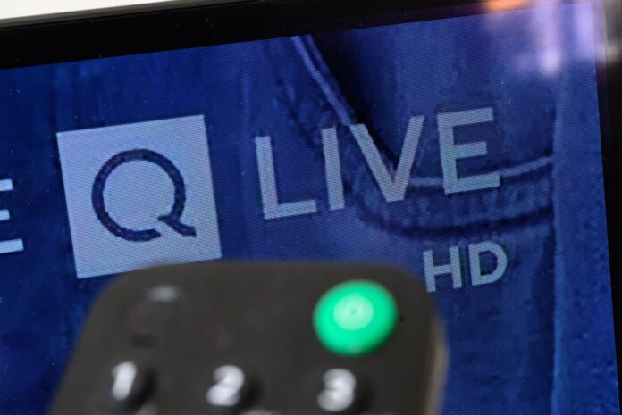 Illustration - Teleshopping-Sender QVC Der Teleshopping-Sender QVC streitet sich vor dem NRW-Oberverwaltungsgericht mit der Landesmedienanstalt. (Symbolbild)