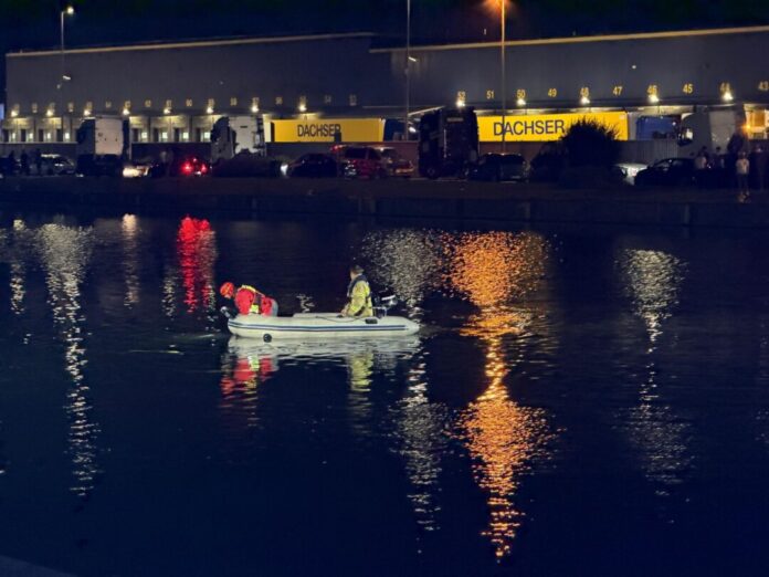Badeunfall Rhein-Herne-Kanal Ein junger Mann ist im Rhein-Herne-Kanal ertrunken.
