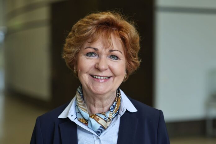 Vorstellung Opferbeauftragte - Schulze-Lange Die scheidende Opferbeauftragte des Landes Nordrhein-Westfalen, Barbara Havliza, hält mit ihrer Meinung nicht hinter dem Berg.