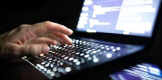 Cyberangriff auf Fotodienstleister – Kinderfotos betroffen? Ein Hackerangriff könnte viele Kinderfotos betreffen. (Archivbild)
