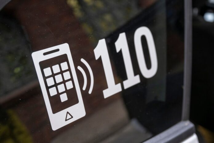 Notrufnummer 110 Die Polizei in NRW kann jetzt bei einem Notruf über die 110 den Standort des Anrufers bestimmen, um schneller helfen zu können. (Symbolfoto)