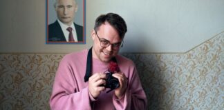 Oscarprämierte Doku erhält weiteren Preis Szene mit Pawel Talankin aus der Doku und dem Oscar-Gewinnerfilm «Ein Nobody gegen Putin». Der Dokumentarfilm ist bis 2030 in der Arte-Mediathek abrufbar. (Handoutfilm)