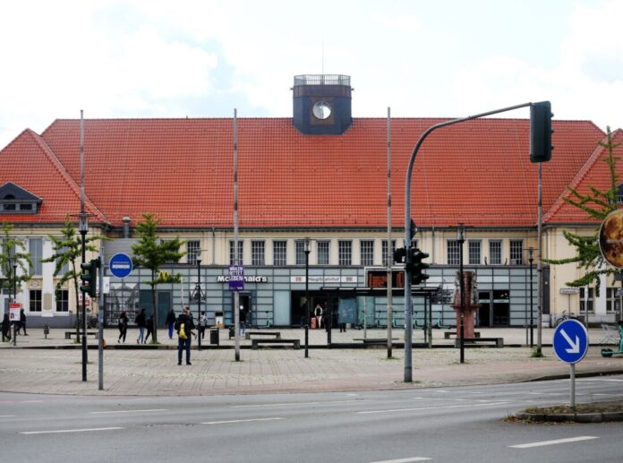 Hbf Wanne-Eickel - Hauptbahnhof Herne-Wanne-Eickel Bauarbeiten am Gleis 6 am Bahnhof von Wanne-Eickel in Herne haben in den kommenden Tagen enorme Auswirkungen. (Archivbild)
