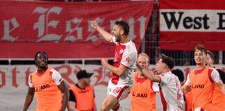 Vorteil Essen: RWE schlägt Fürth im Relegations-Hinspiel Bejubelt sein Tor: Torben Müsel.