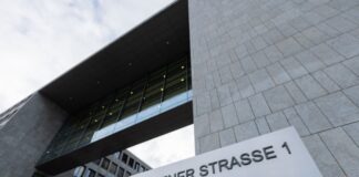 Gefängnisstrafen für Fake-Spediteure Der Verdacht: Eine Schein-Spedition ließ Waren verschwinden.