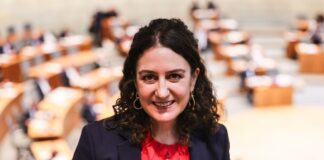 Ursula Mecklenbrauck zur Polizeibeauftragten gewählt Die erste unabhängige Polizeibeauftragte in NRW will das Vertrauen zwischen Bürgern und Polizei stärken.