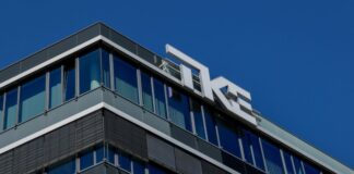Mitarbeiterprotest gegen Fusion von TK Elevator mit Kone Vor der Konzernzentrale des Aufzugsherstellers TKE in Düsseldorf haben am Mittwoch Beschäftigte gegen die geplante Fusion mit dem bisherigen Konkurrenten Kone protestiert. (Archivbild)