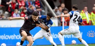Zwei Jahre nach der Meisterschaft: Königsklasse ohne Bayer Kampf um den Ball: Leverkusen war gegen den HSV gefordert.