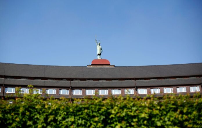 Helios St. Johannes Klinik Ein Baby, das in der Helios St. Johannes Klinik behandelt wurde, wird vermisst. (Symbolbild)
